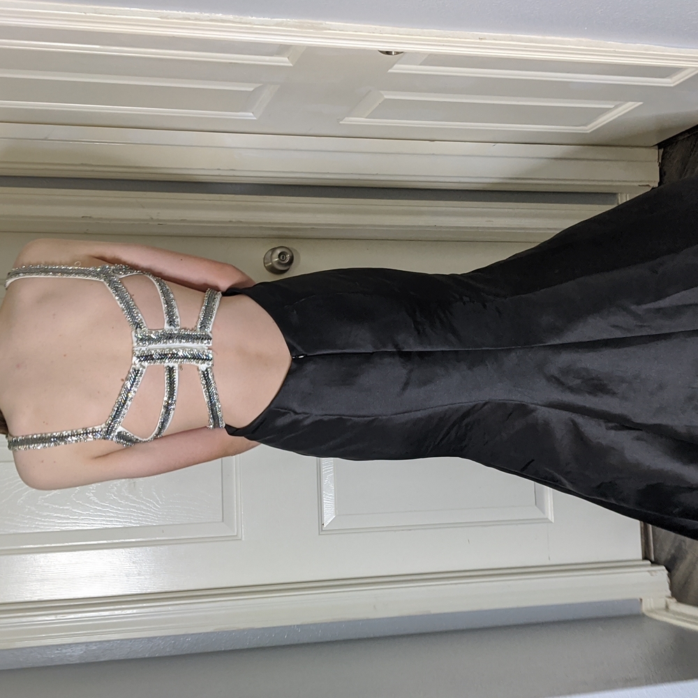 Prom dress - Picture 7 of 16